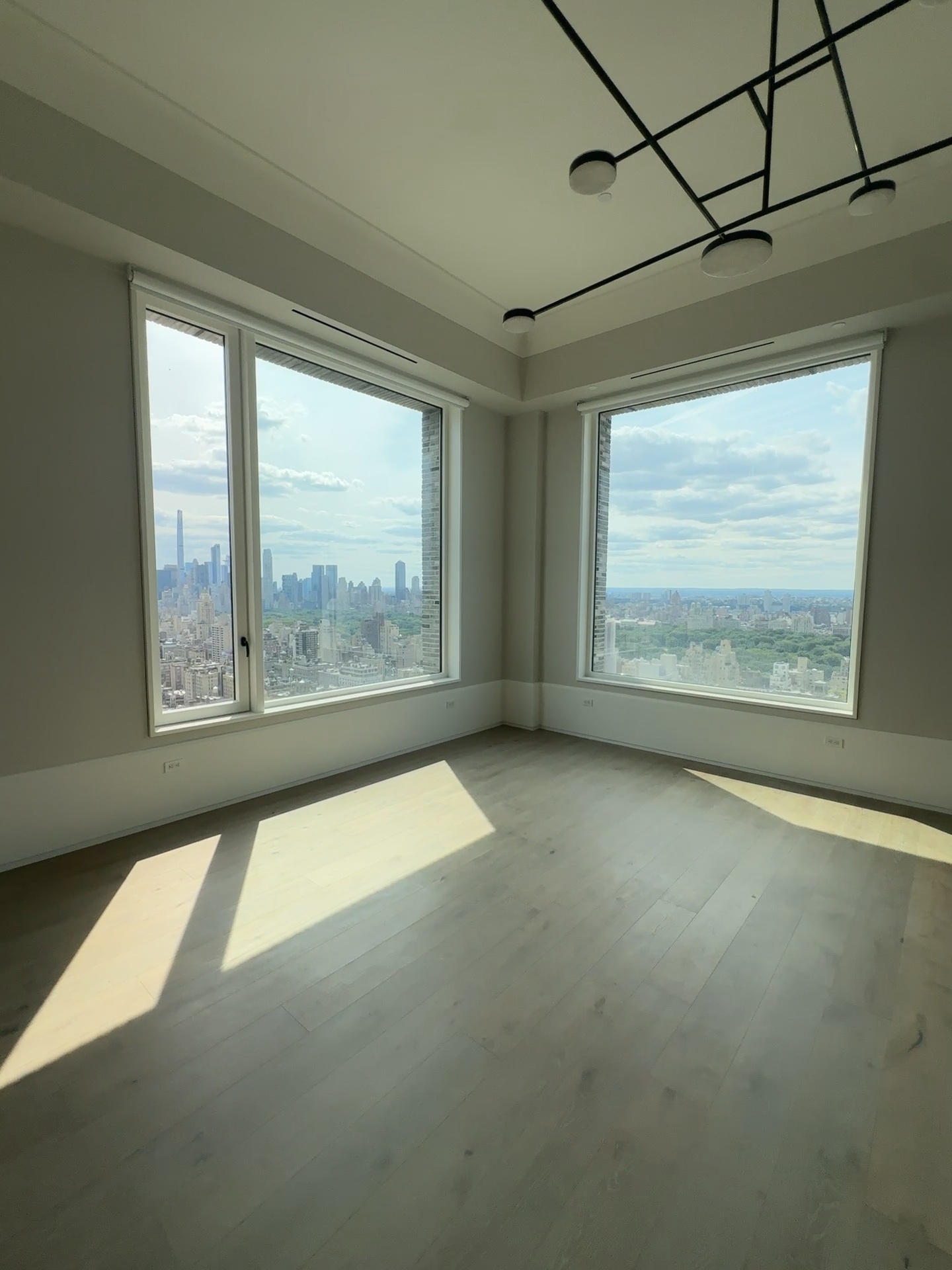 High-floor New York apartment with Central Park views, finished by Mint